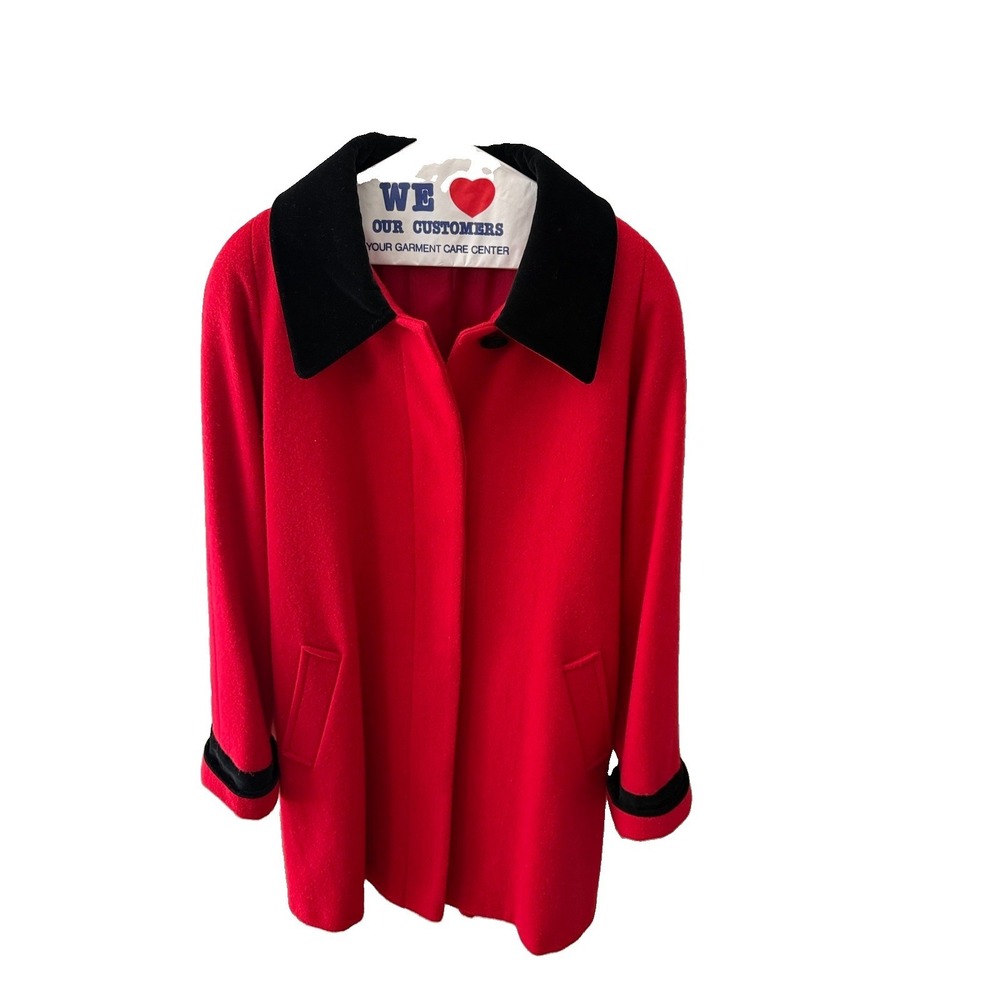 VTG Mario De Pinto Red 100% Wool with Black VelvetCollar And Cuffs Ladies size L